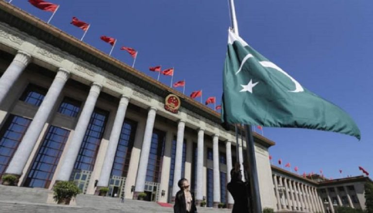 قرضے نہیں، بیل آؤٹ پیکجز دیں گے، چین