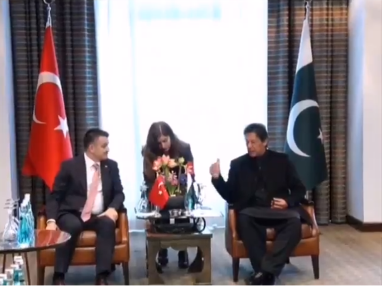 وزیر اعظم سے ترک وزیر زراعت کی سربراہی میں سرمایہ کاروں کے وفد کی ملاقات