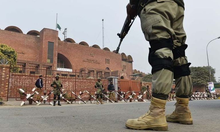 ’پی ایس ایل کی وجہ سے مقامی تاجروں کو روزانہ 23 ارب روپے کا نقصان ہوگا‘