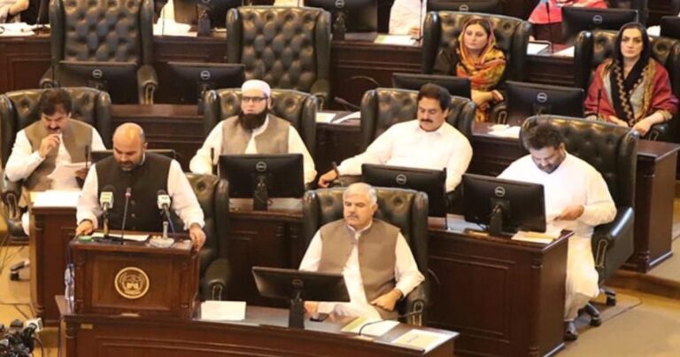 خیبر پختونخوا: مالی سالی 2020-21ء کیلئے 923 ارب روپے کا ٹیکس فری بجٹ پیش