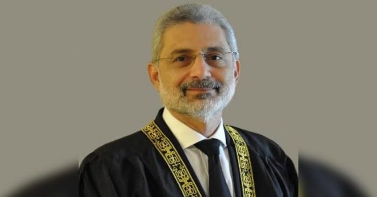 ایف بی آر 75 دن میں قاضی فائز عیسی کی فیملی کی ٹیکس رپورٹ جمع کروائے: سپریم کورٹ
