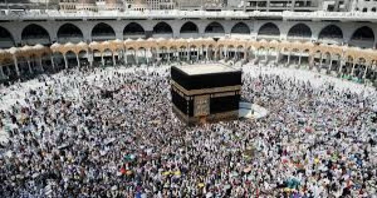 حج سے متعلق سعودی فیصلے کے بعد حکومت کا حاجیوں کو رقوم کی واپسی کا فیصلہ