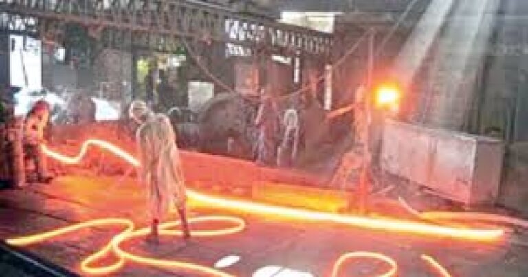 حکومت کا سٹیل مل کی نجکاری کے بجائے نجی شعبے کی مدد سے چلانے کا فیصلہ