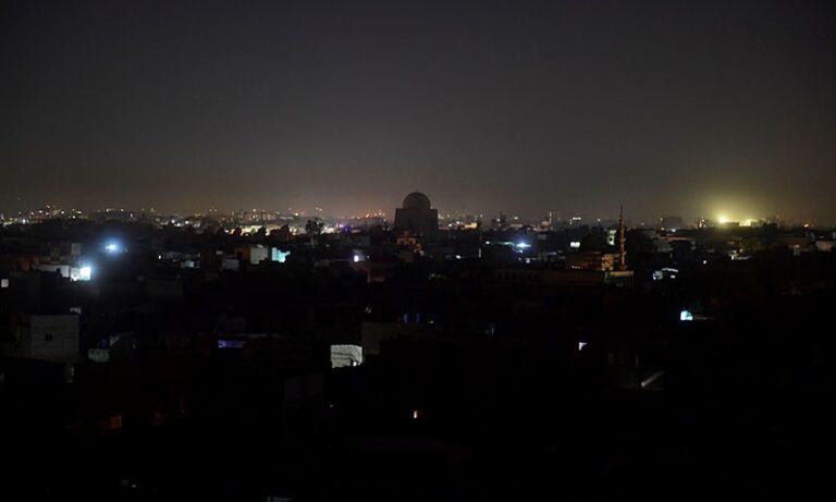 پاور بریک ڈائون، الزام سابق حکومت کے سر، گدو تھرمل کے 7 افسران معطل