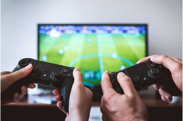 چین، موبائل گیمز سے 43 ارب 20 کروڑ ڈالر آمدن