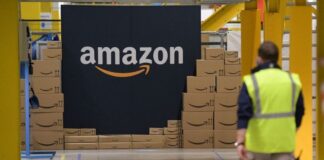 amazon how an online book store became trillion dollar ecommerce giant