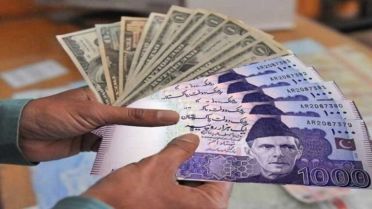 روپے کی مسلسل گراوٹ، انٹر بینک اور اوپن مارکیٹ میں شرح مبادلہ کا فرق کم رہ گیا
